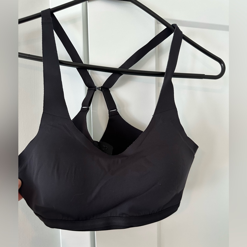 Lululemon clasp bra